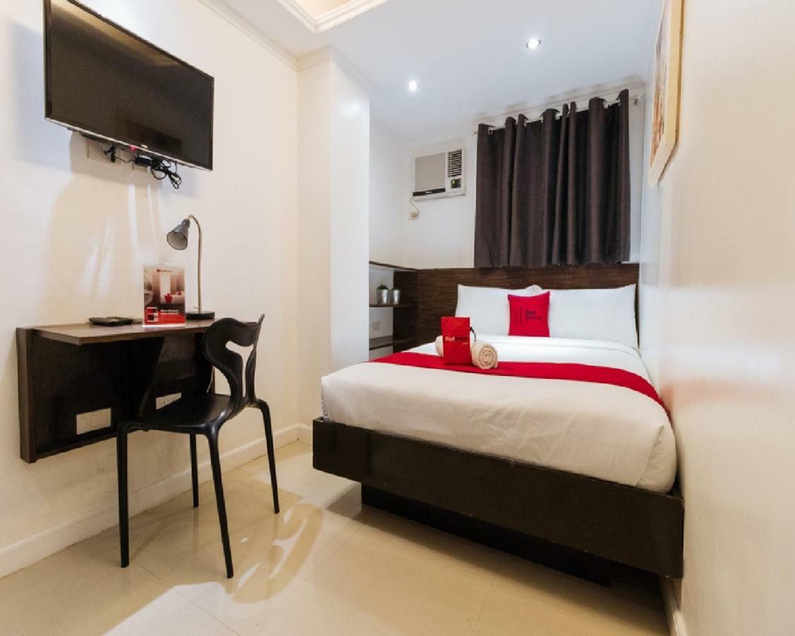 Reddoorz Plus @ Poblacion Makati Makati City Bagian luar foto